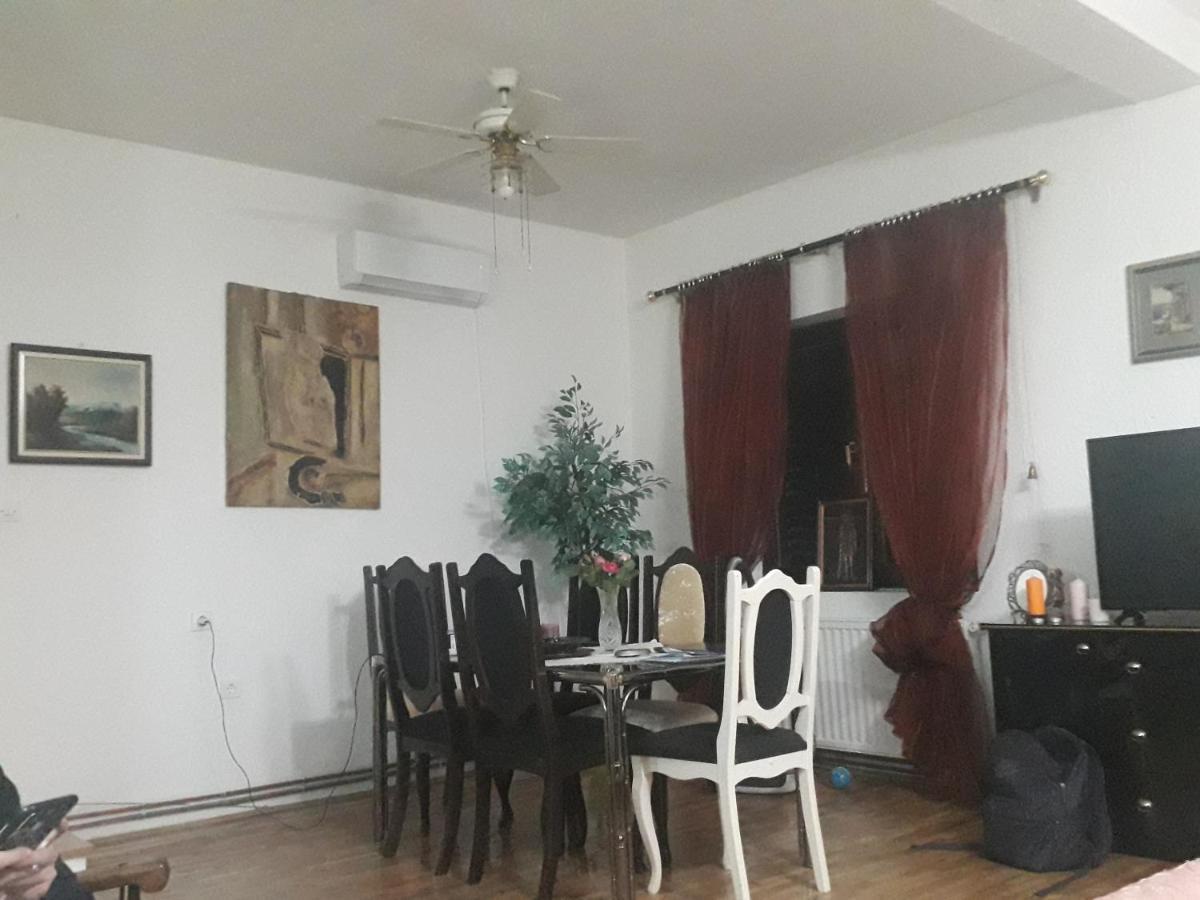 Apartamento Tina Tekija  Exterior foto